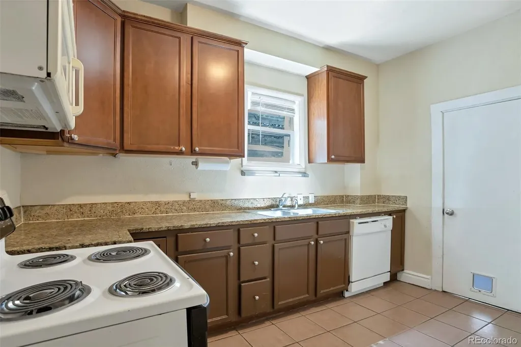 2707 N Downing Street Denver CO 80205