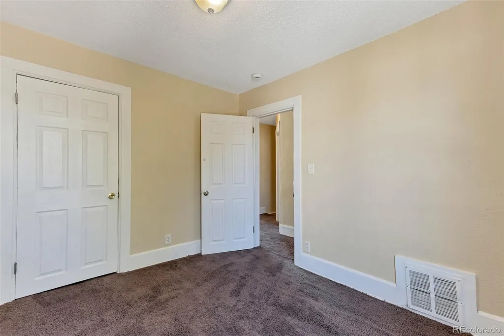 2707 N Downing Street Denver CO 80205