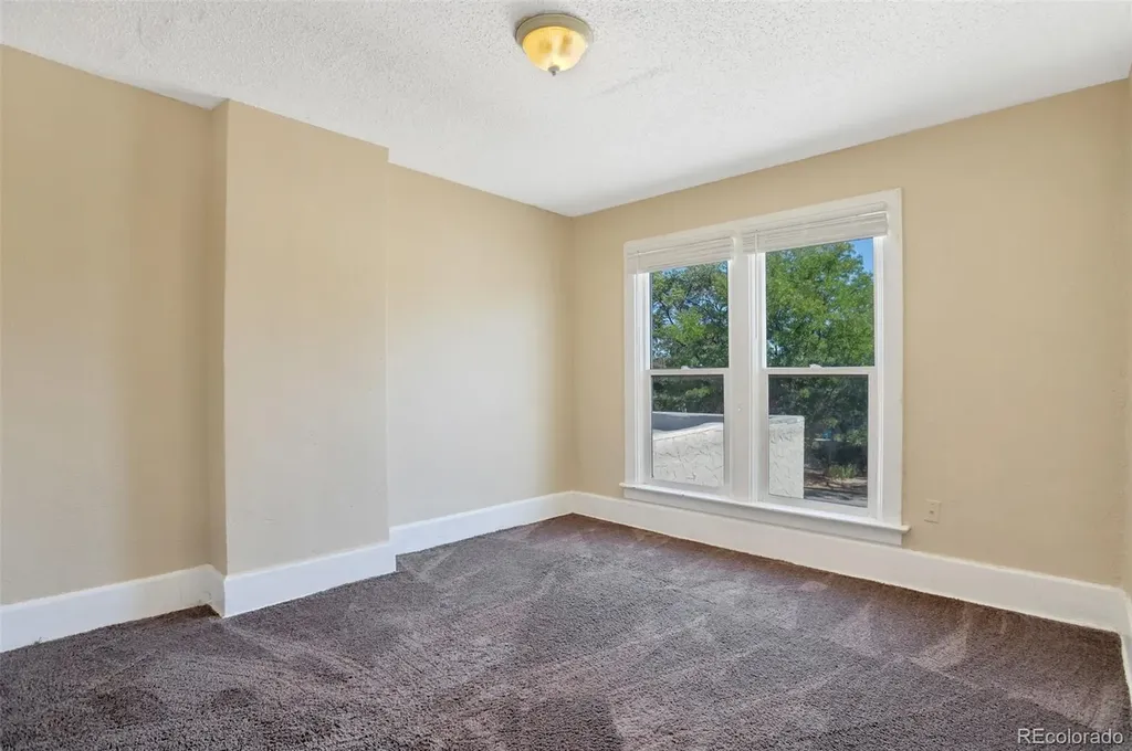 2707 N Downing Street Denver CO 80205