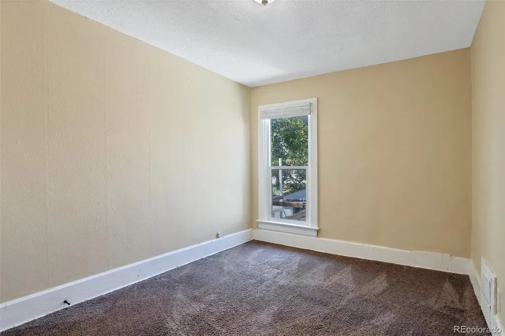 2707 N Downing Street Denver CO 80205