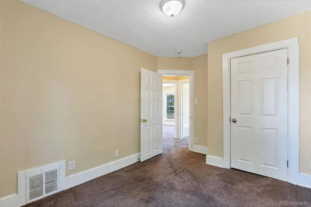 2707 N Downing Street Denver CO 80205