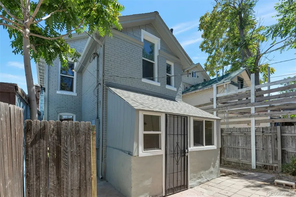 2707 N Downing Street Denver CO 80205