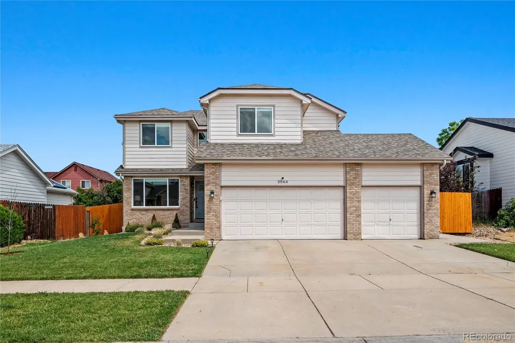 5064 Durham Court Denver CO 80239