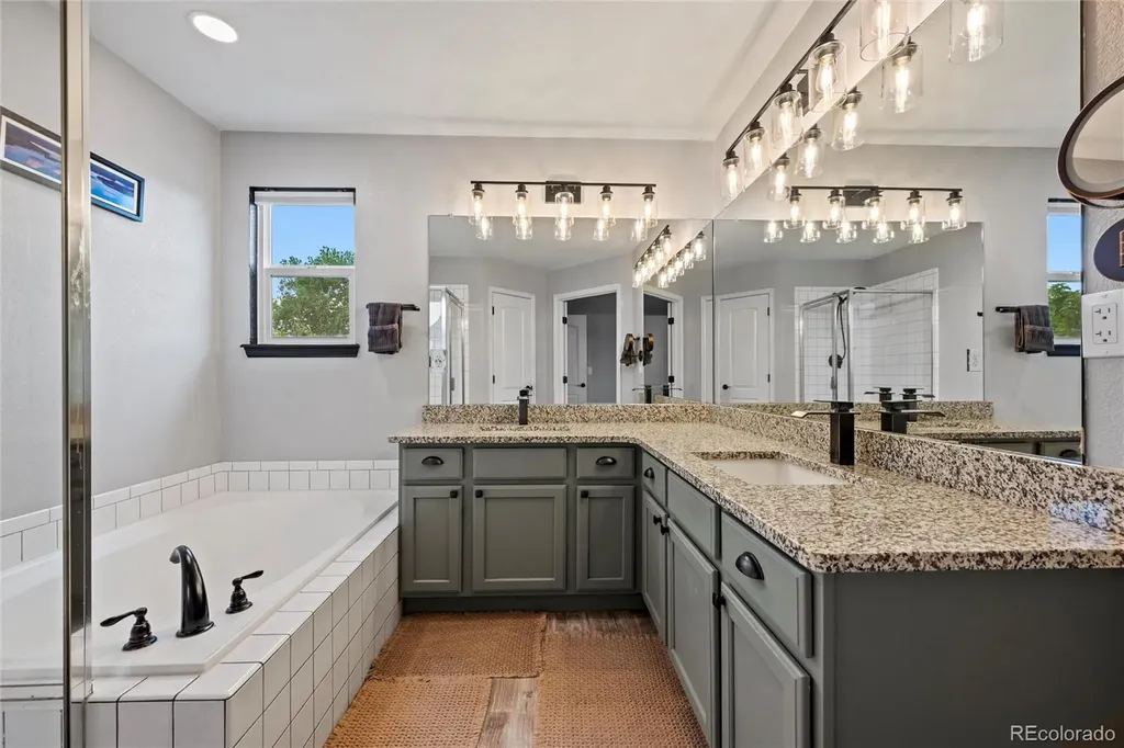 5064 Durham Court Denver CO 80239