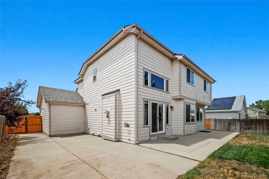 5064 Durham Court Denver CO 80239