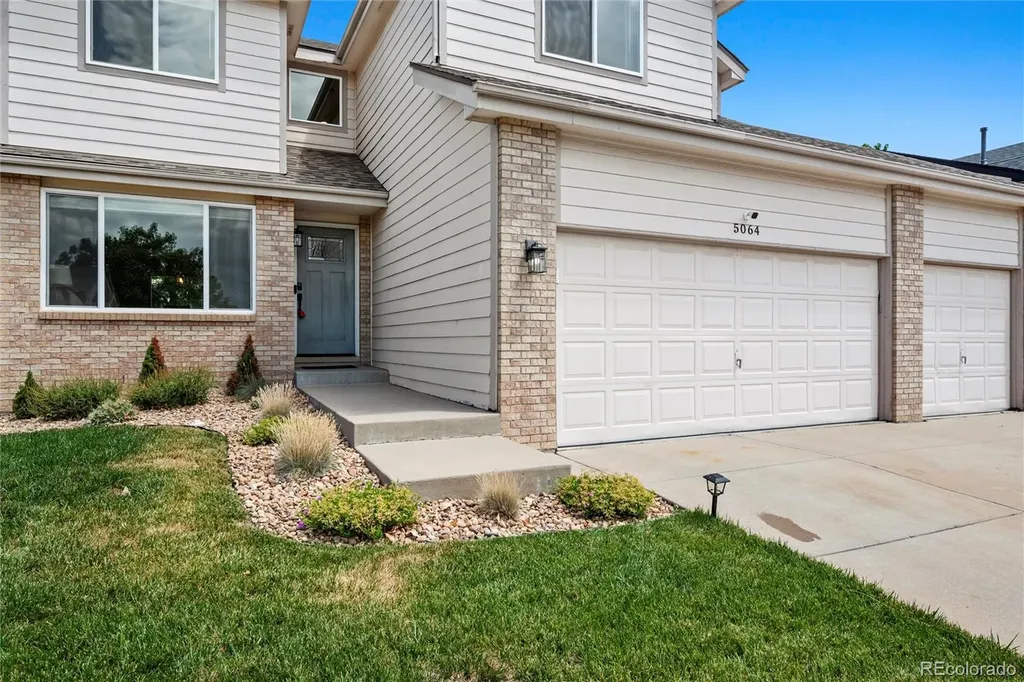 5064 Durham Court Denver CO 80239