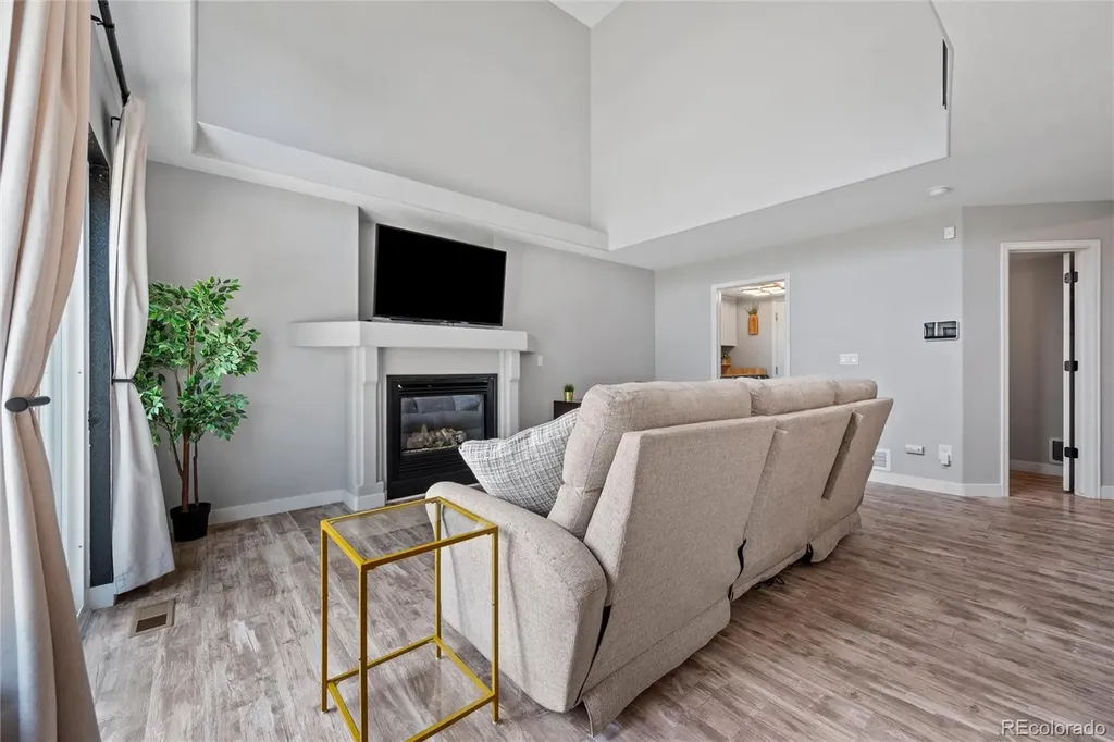 5064 Durham Court Denver CO 80239
