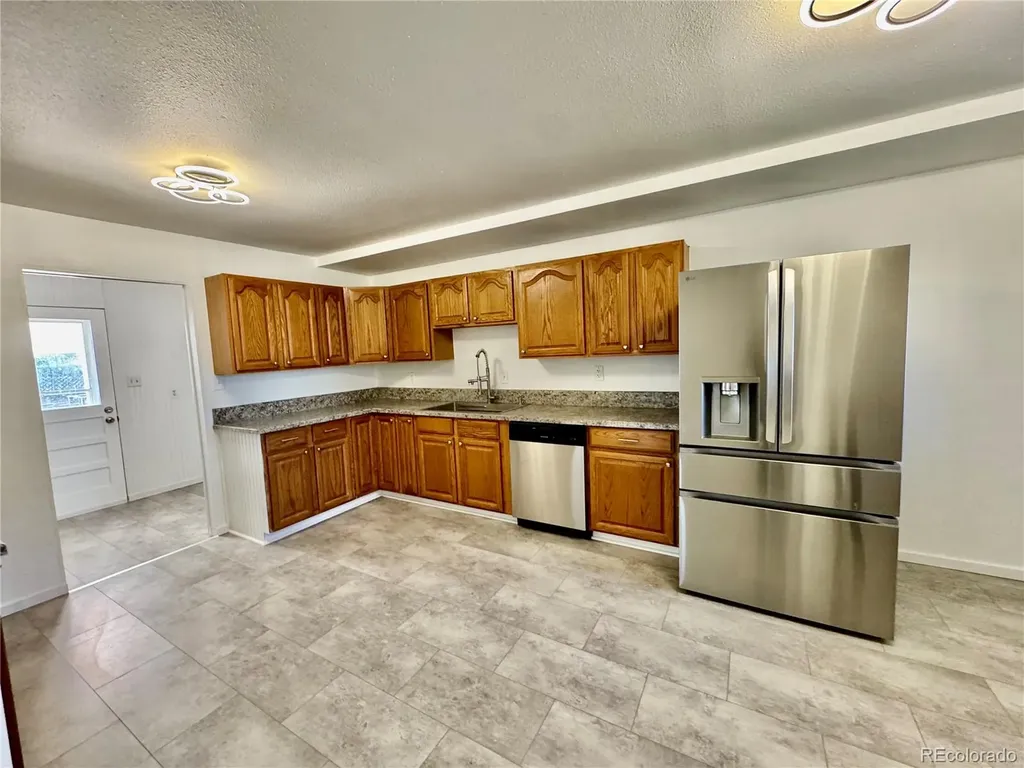 6920 Birch Street Commerce City CO 80022