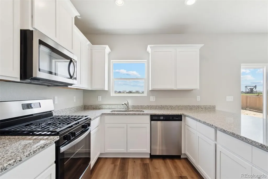 7406 Crystal Avenue Frederick CO 80530
