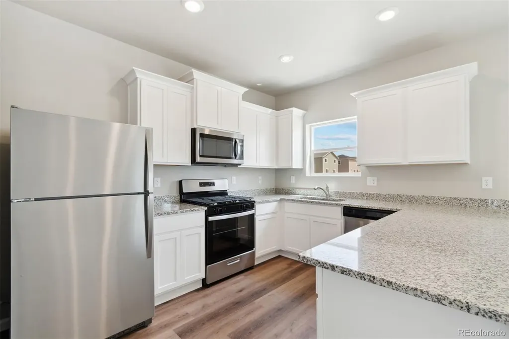 7406 Crystal Avenue Frederick CO 80530