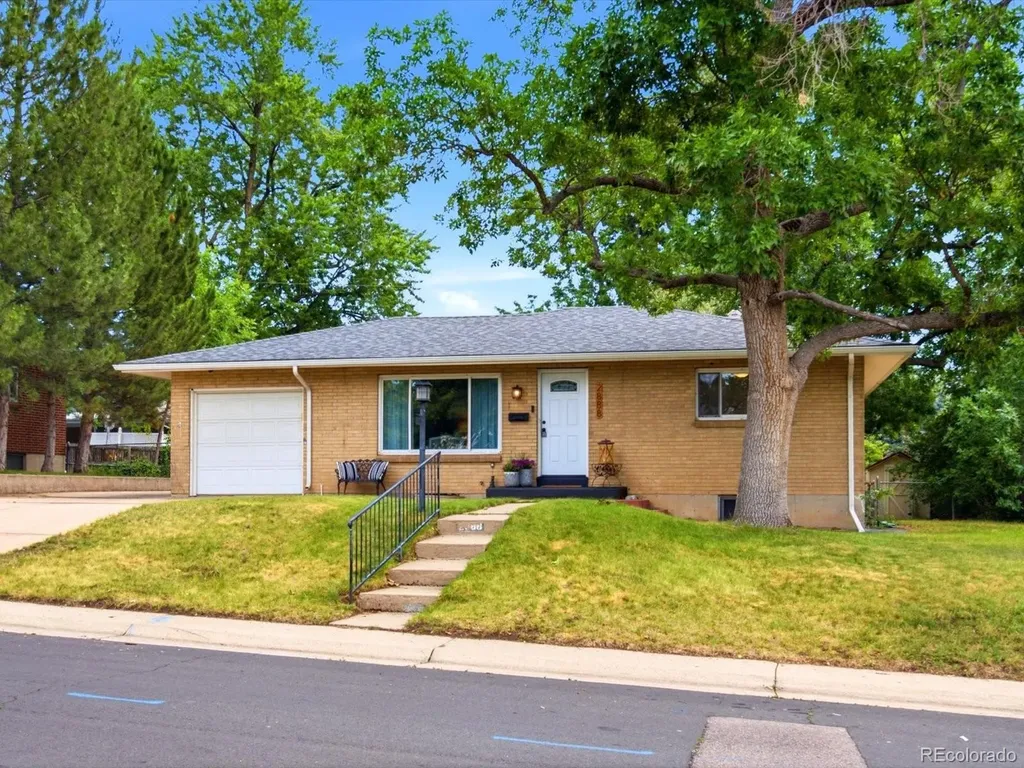 Denver CO, 2888 S Zurich Court