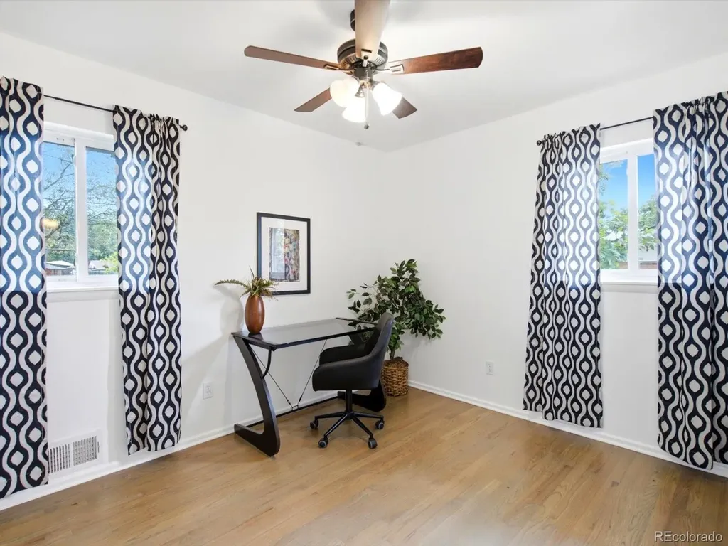 2888 S Zurich Court Denver CO 80236