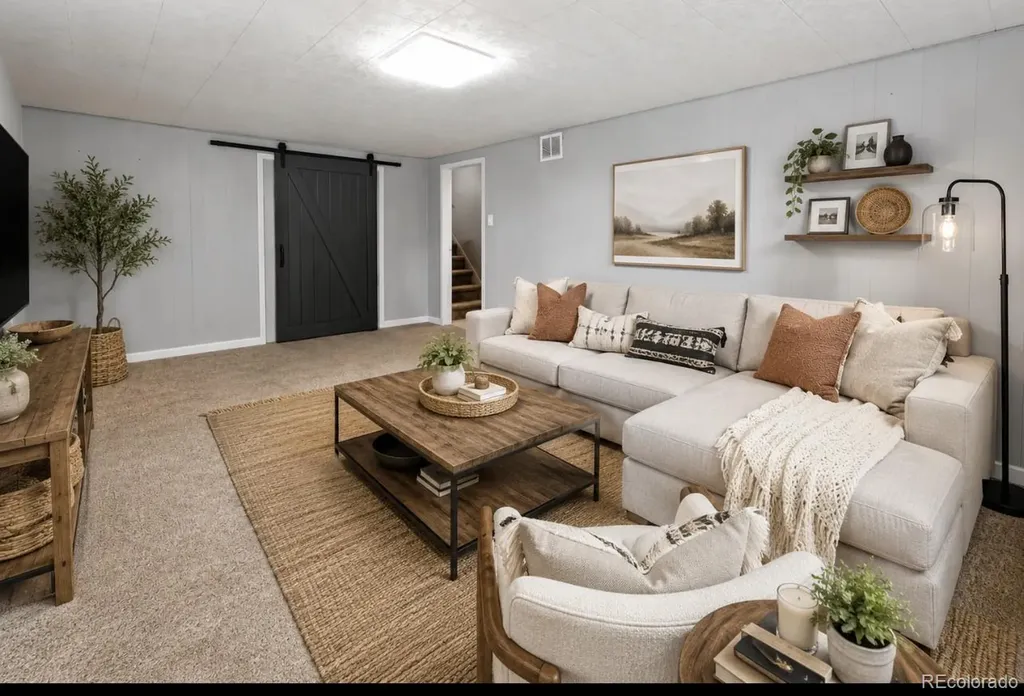 2888 S Zurich Court Denver CO 80236