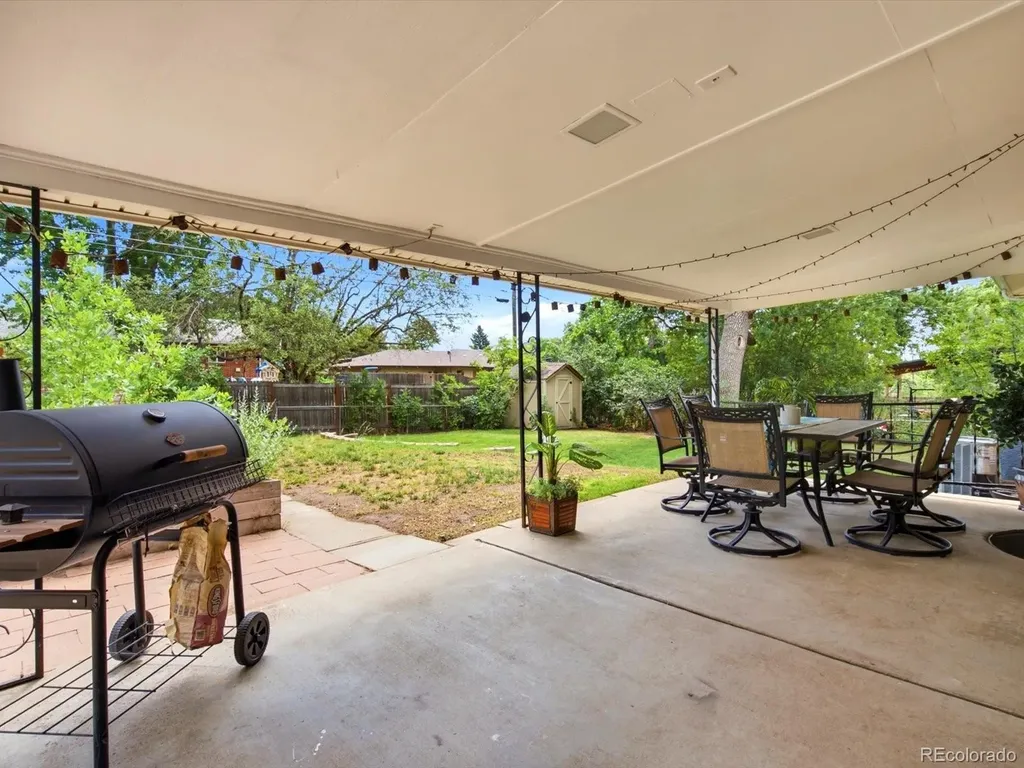 2888 S Zurich Court Denver CO 80236