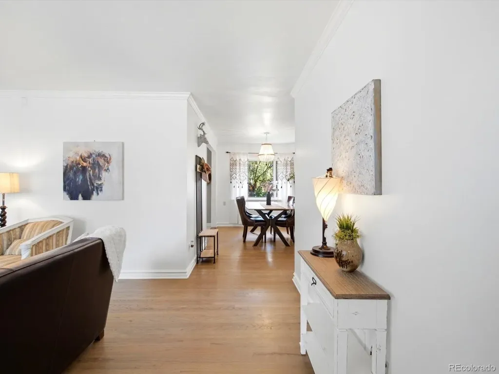 2888 S Zurich Court Denver CO 80236