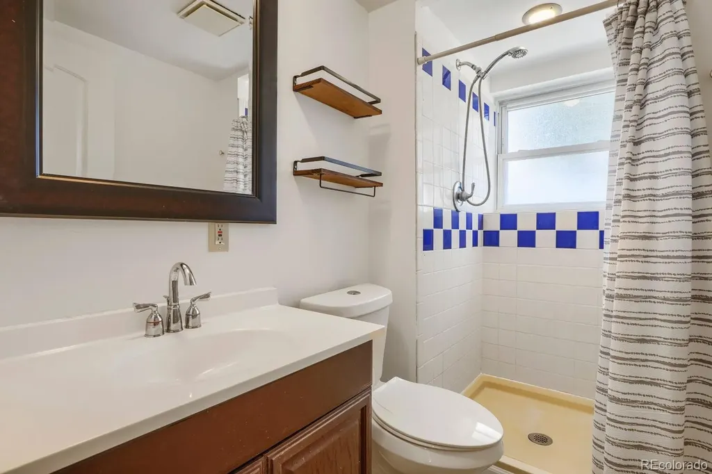 16670 E Tufts Avenue Aurora CO 80015