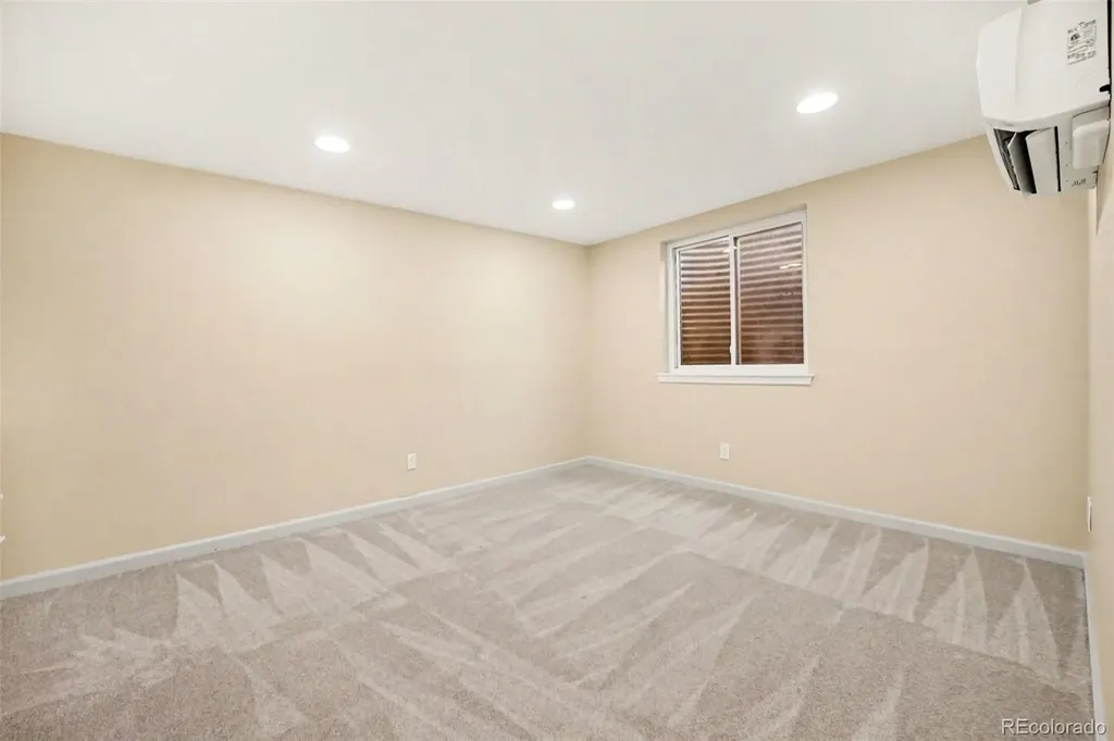 7976 S Flower Street Littleton CO 80128