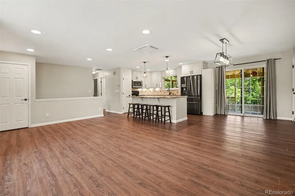 7976 S Flower Street Littleton CO 80128