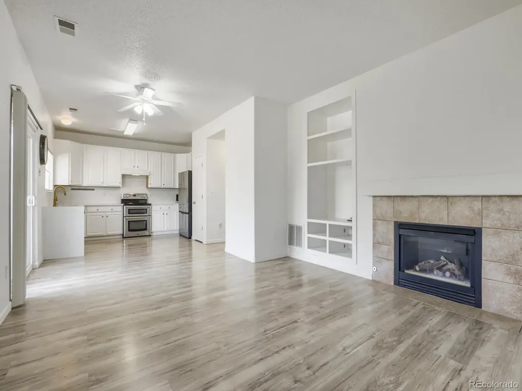 19355 E 58th Drive Aurora CO 80019