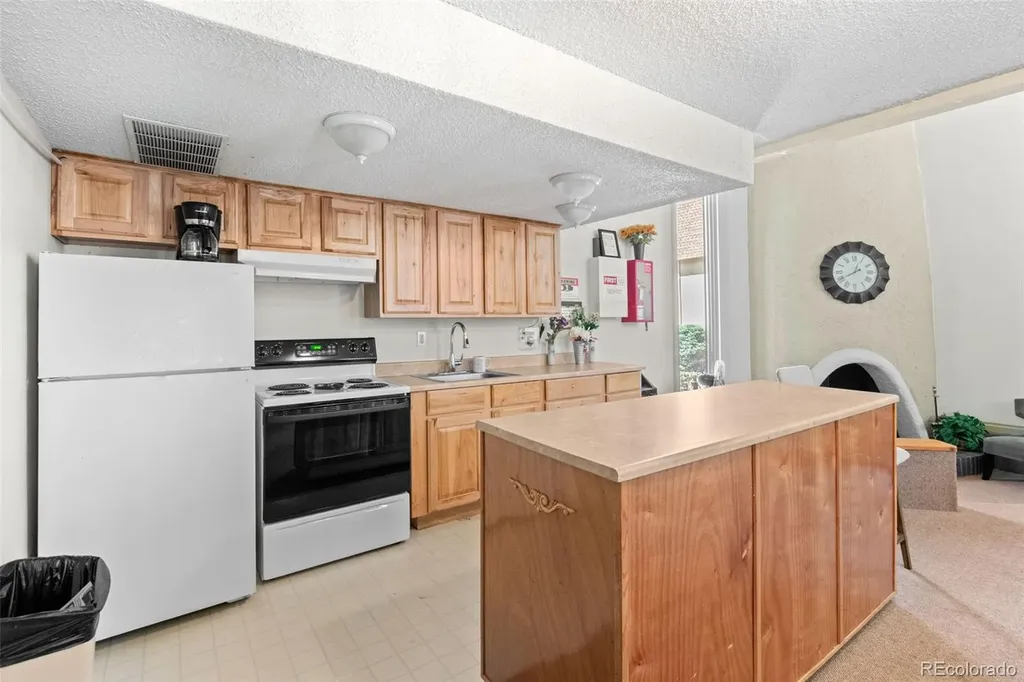 7615 E Quincy Avenue Denver CO 80237
