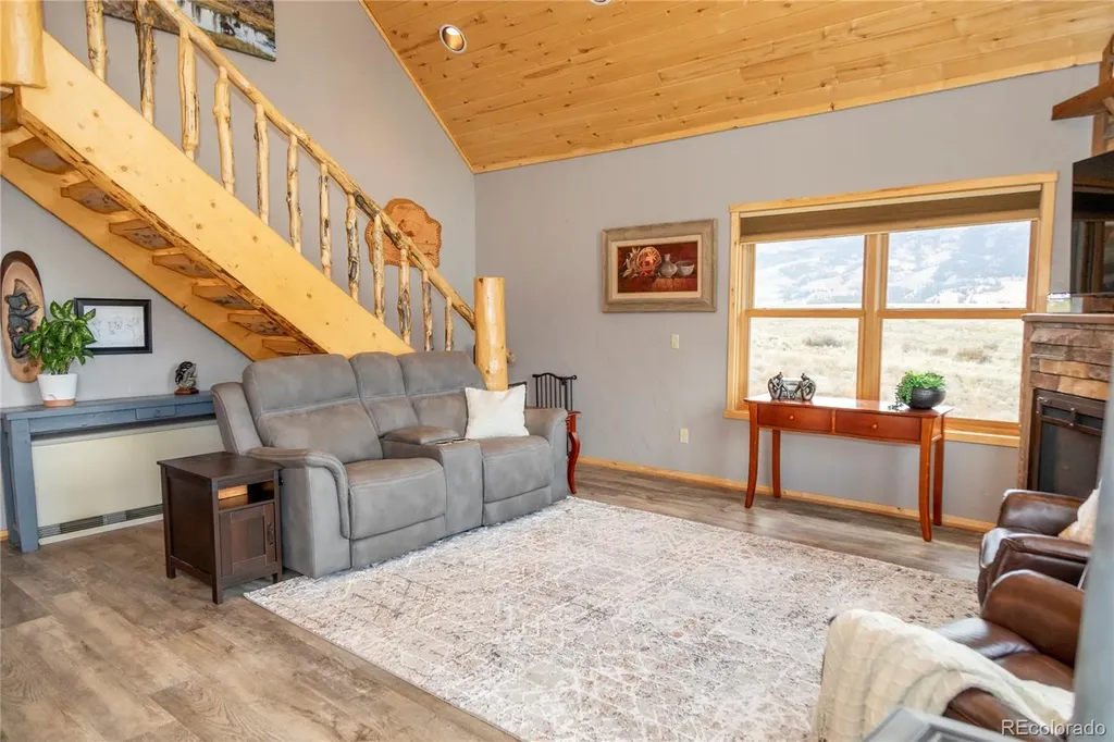258 Diamond Road Creede CO 81130