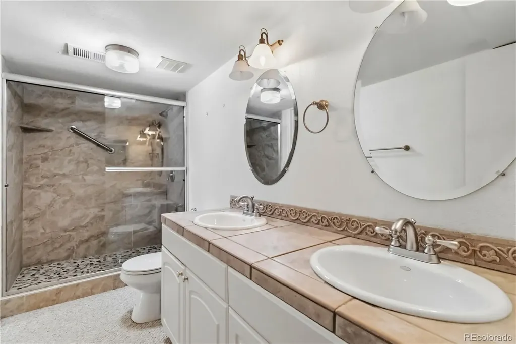 7160 W Stetson Place Littleton CO 80123