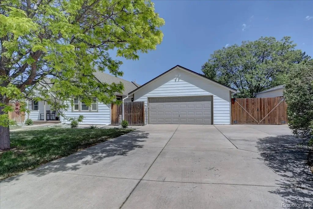 488 S Parfet Street Lakewood CO 80226