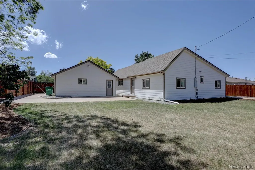 488 S Parfet Street Lakewood CO 80226