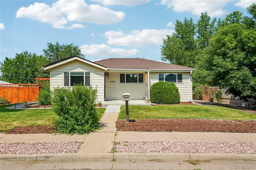 4815 S Logan Street Englewood CO 80113