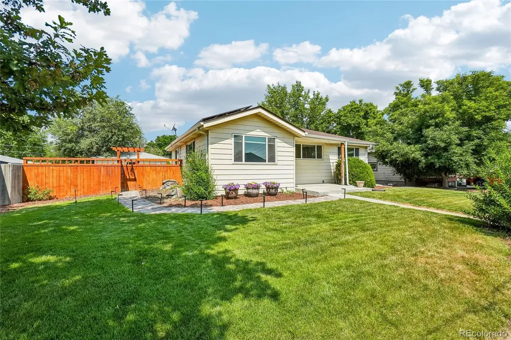 4815 S Logan Street Englewood CO 80113
