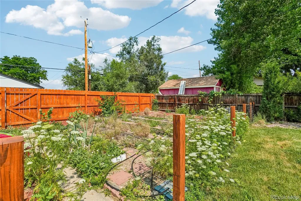 4815 S Logan Street Englewood CO 80113