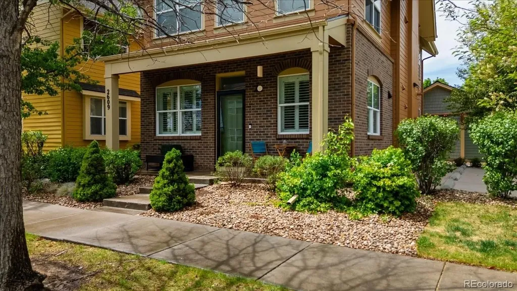 2609 Emporia Court Denver CO 80238