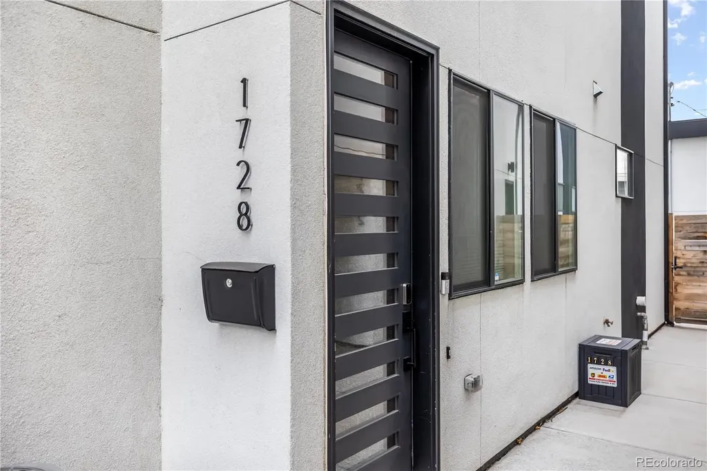 1728 Hooker Street Denver CO 80204