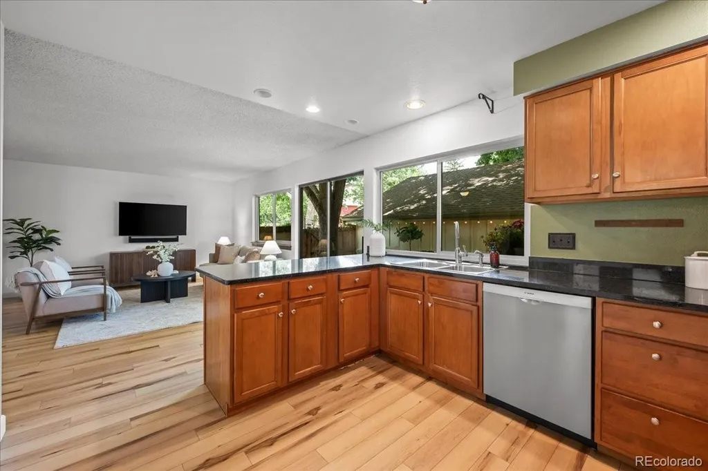 8722 Independence Way Arvada CO 80005