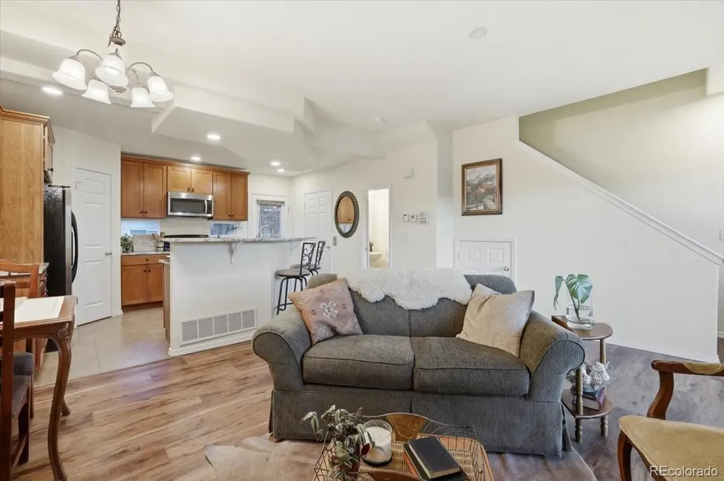 4317 Sammers View Colorado Springs CO 80917