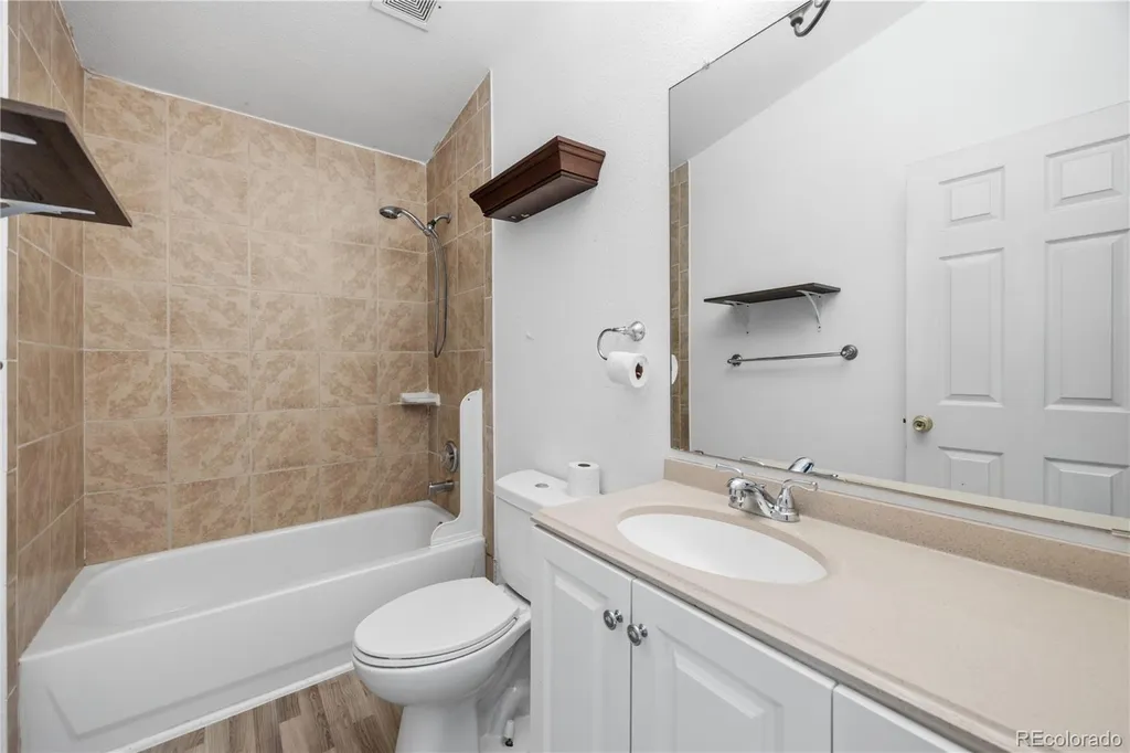 4501 W Alaska Place Denver CO 80219