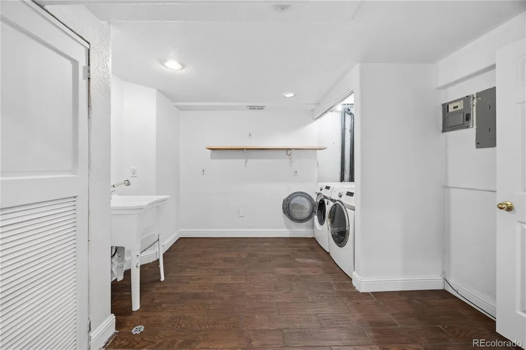 4501 W Alaska Place Denver CO 80219