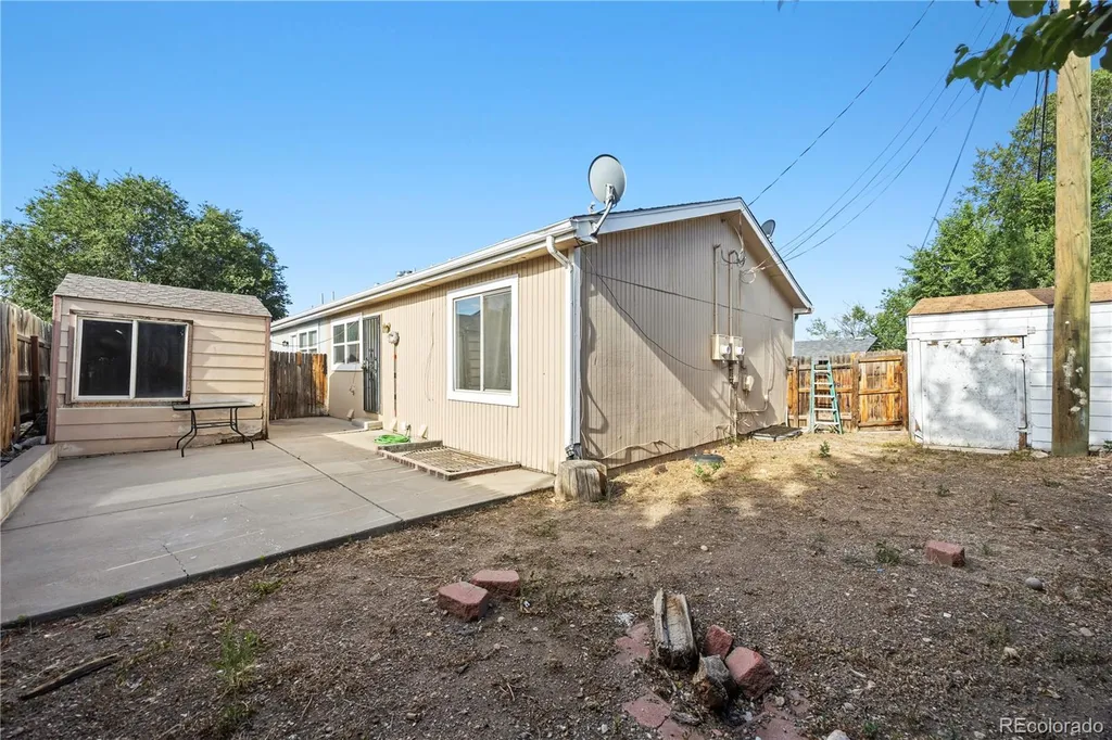 4501 W Alaska Place Denver CO 80219