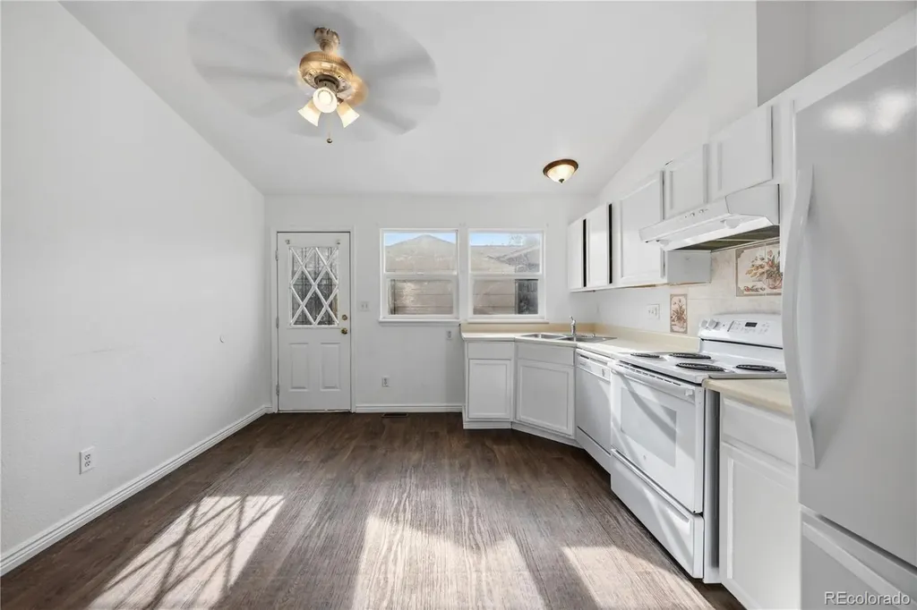 4501 W Alaska Place Denver CO 80219