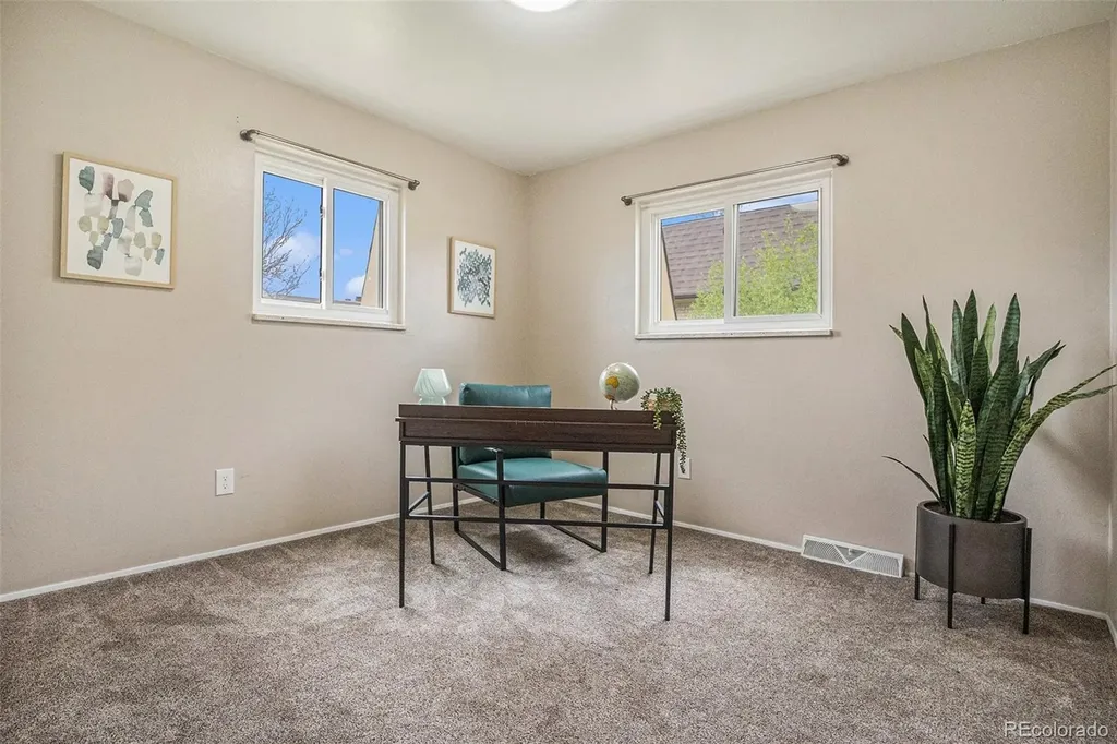 5573 S Lowell Boulevard Littleton CO 80123