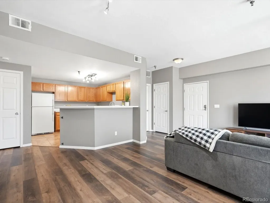 2575 S Syracuse Way Denver CO 80231