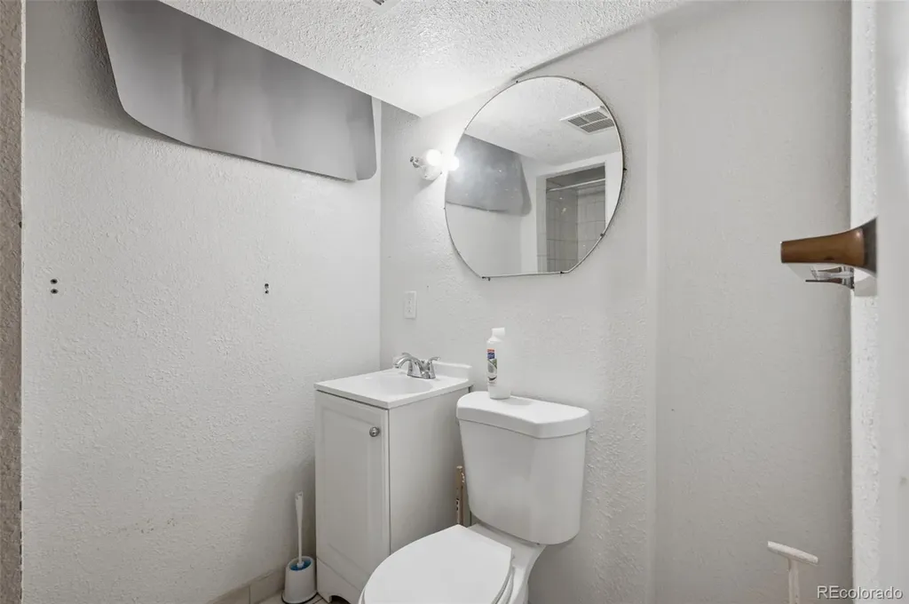 1207 S Gray Street Lakewood CO 80232