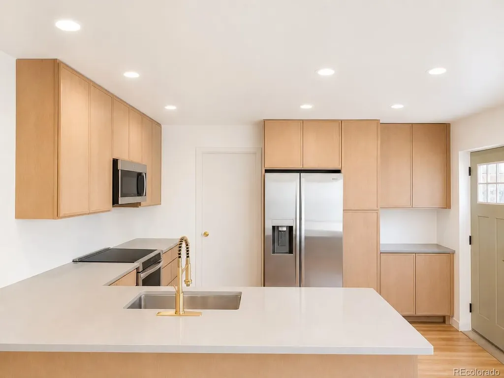 3156 W 25th Avenue Denver CO 80211