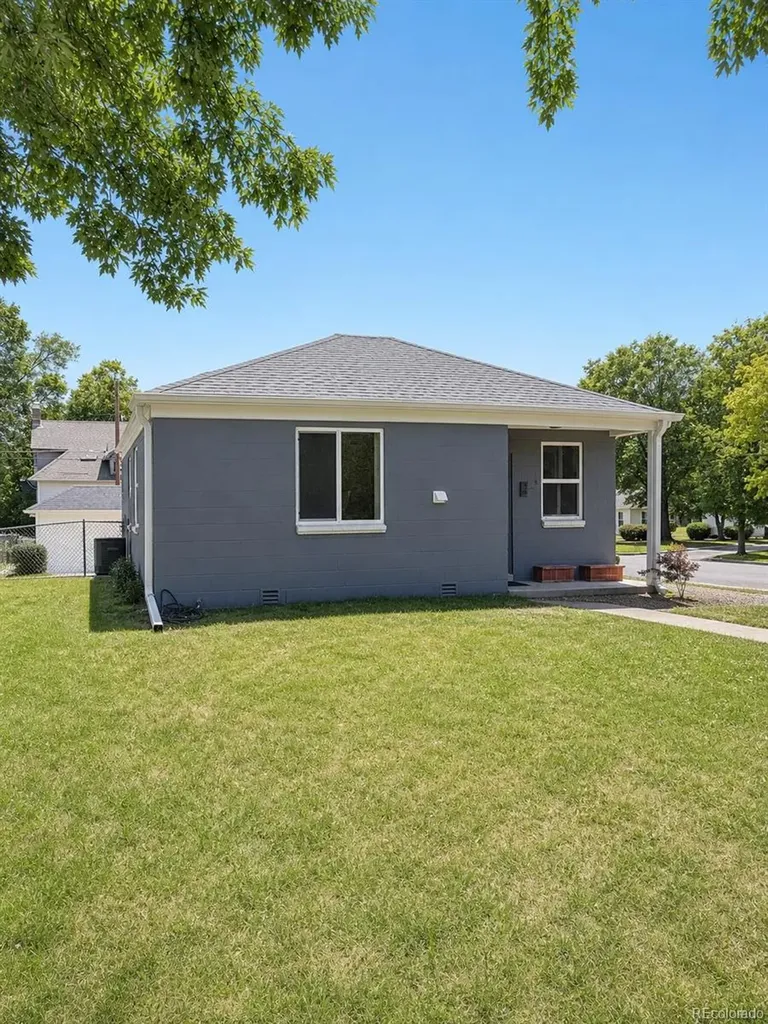 3156 W 25th Avenue Denver CO 80211
