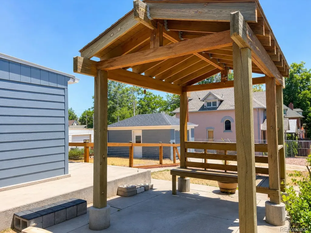 3156 W 25th Avenue Denver CO 80211