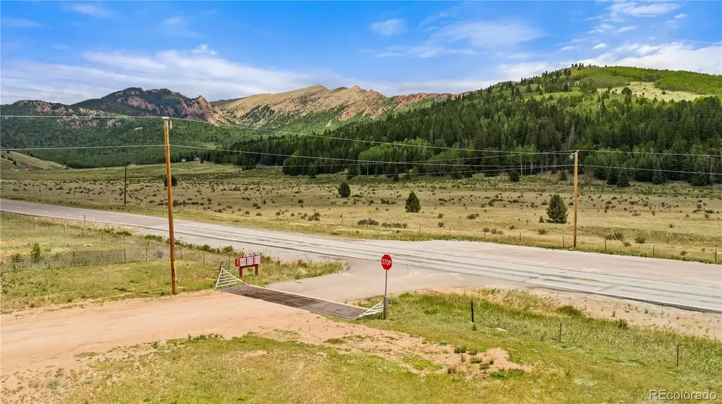 11881 Sh 67 Divide CO 80814
