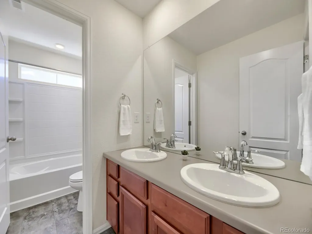 1071 Black Saddle Street Elizabeth CO 80107