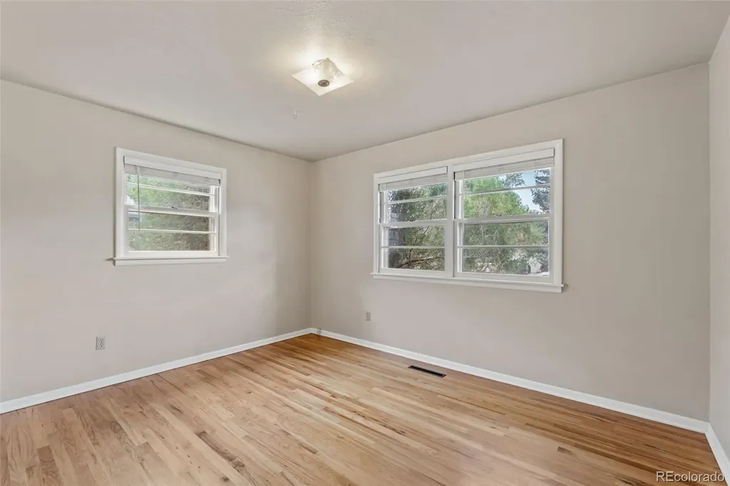 1713 Yuma Colorado Springs CO 80909
