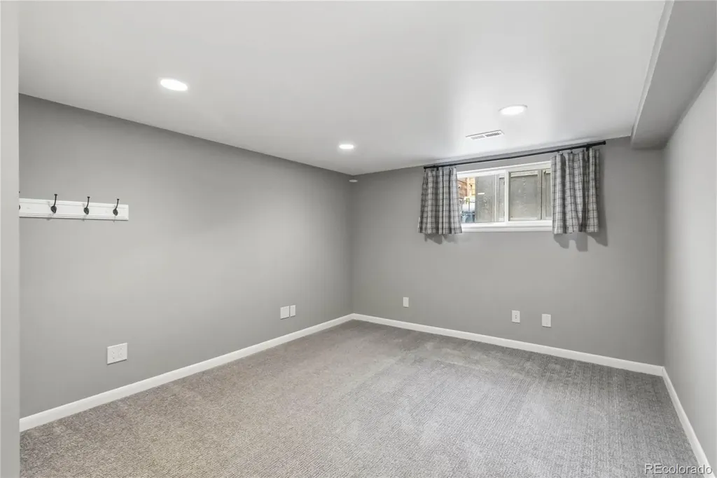 6962 S Cherokee Street Littleton CO 80120