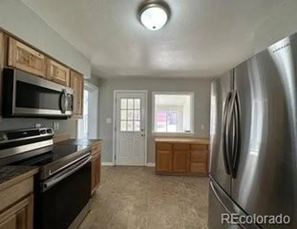 446 E 4th Street Loveland CO 80537